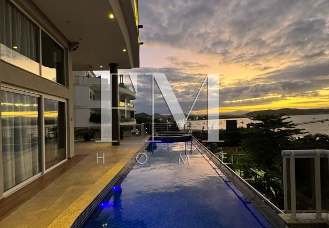 Apartamento em Florianópolis - 086